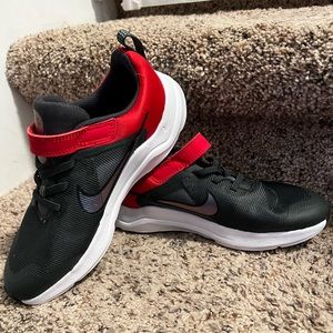 New Nike Downshifter 12